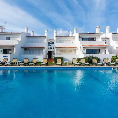 Oura Parque Turisticos Αλμπουφέιρα