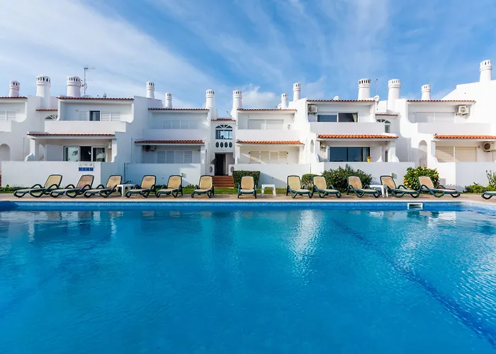 Oura Parque Turisticos База відпочинку 4*