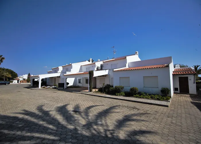 Oura Parque Turisticos База відпочинку Албуфейра