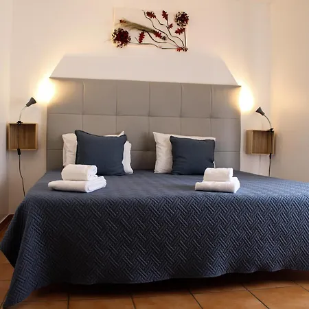 Oura Parque Turisticos 4* 阿尔布费拉